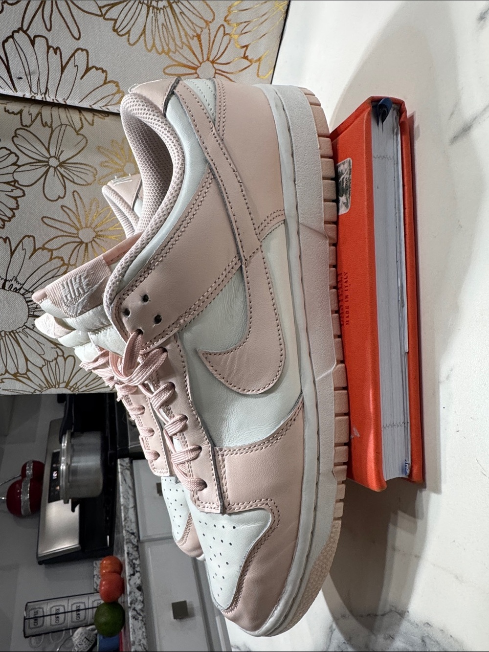 Nike Dunk Low Sneakers Womens Size 8.5 Pink Sail Excellent Leather Low Top
